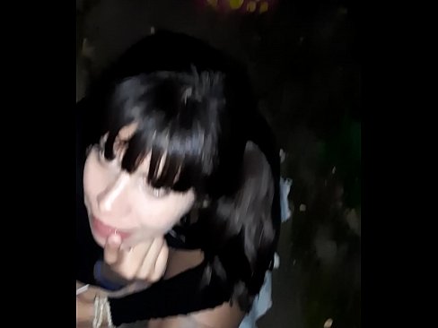 ❤️ Pe stradă penisul umflat în schimbul unor bomboane at ro.assistirhentai.ru